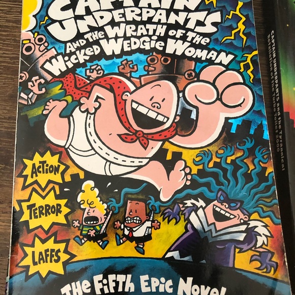 Captain underpants books , bundle of 4 - Picture 4 of 5